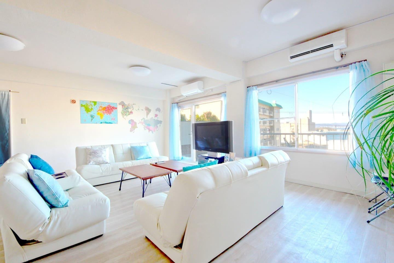 Bedroom 3, Shirahama Beach House ・6BR・ Sauna ・ Jacuzzi ・ BBQ , Shirahama