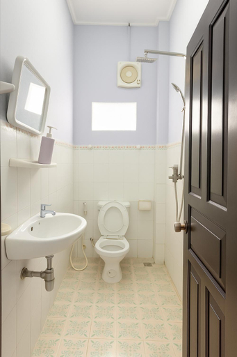 Bathroom, PP Guesthouse LPB, Luang Prabang