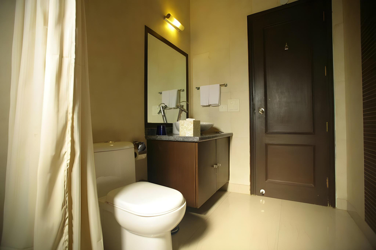 Bathroom 4, The Orion - Greater Kailash, Delhi