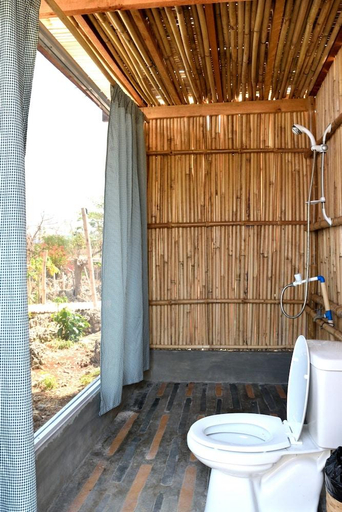 Bathroom, Birdland Beach Club, Bolinao