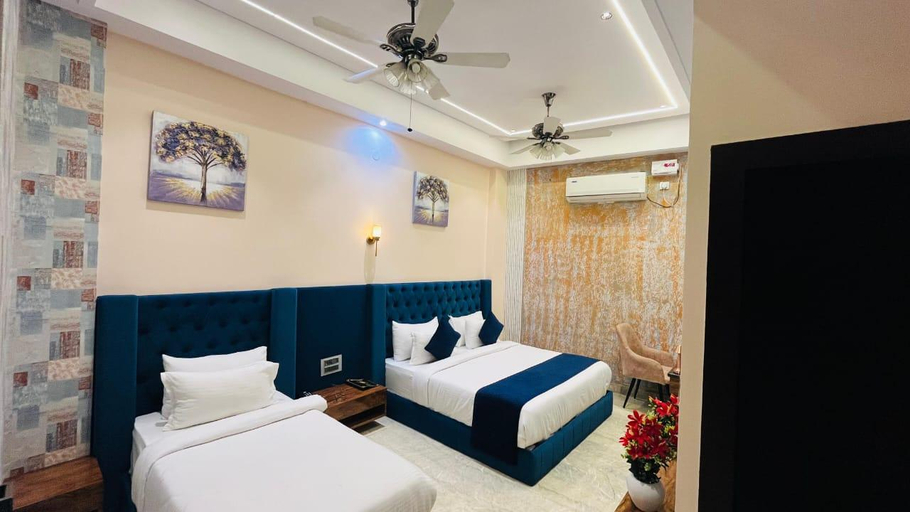 Bedroom 3, Shri Shyam Hotel, Near Harkipauri, Hardwar