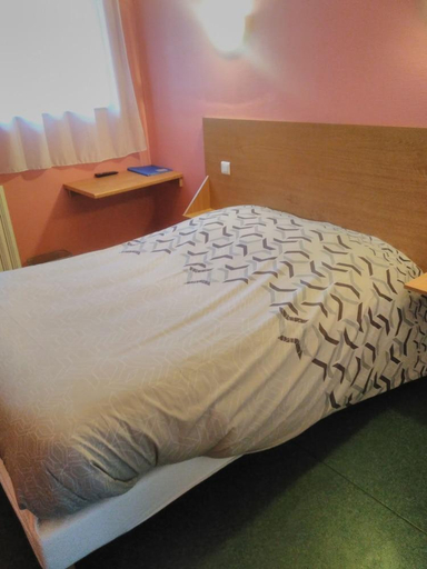 Bedroom, Le Cadran, Vienne