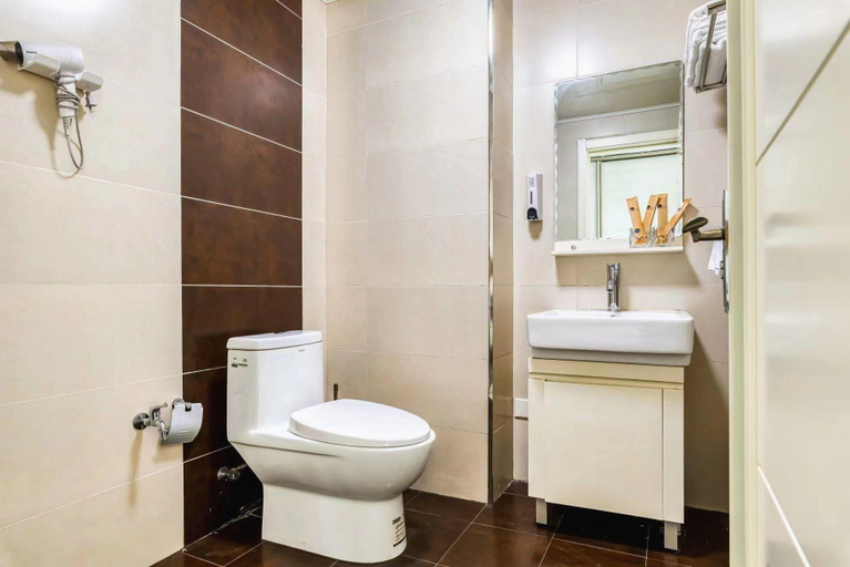 Bathroom 4, Manhattan Hotel, Harbin
