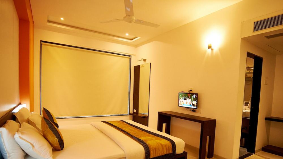 Bedroom 2, Hotel Sai Nisarg Shirdi, Ahmadnagar