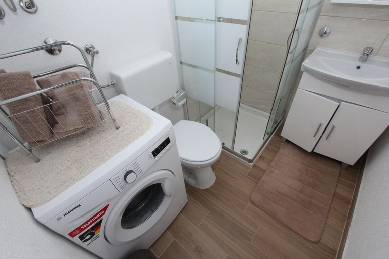 Bathroom 3, Rooms and Apartment Pina, Rovinj