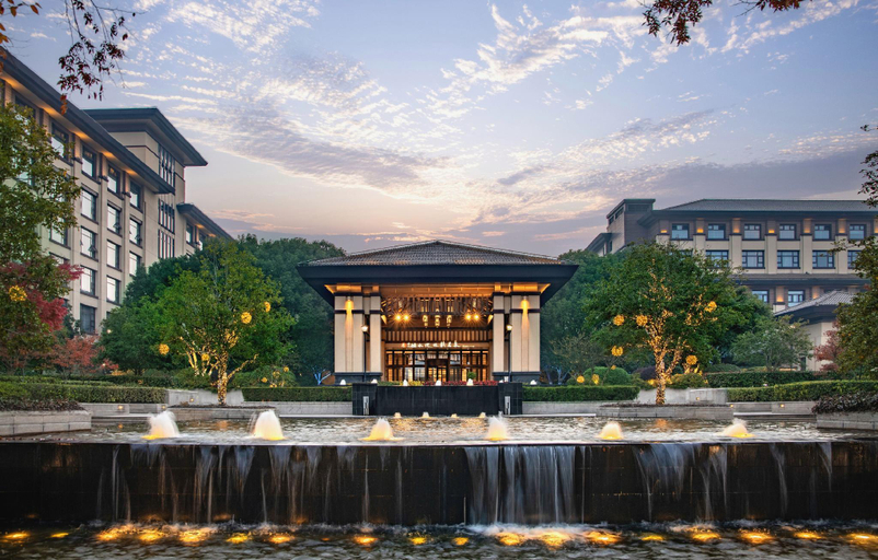 Exterior & Views 1, Wuxi Tai Hu Hotel, Wuxi