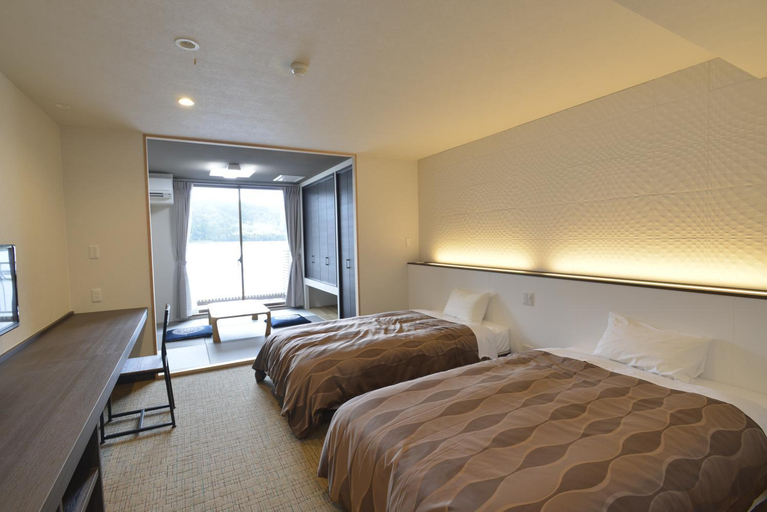 Bedroom 2, The Gran Resort Mikatagoko, Mihama