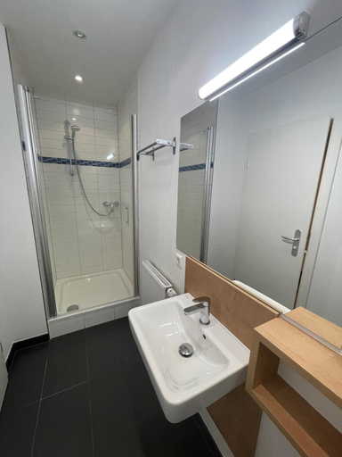 Bathroom 5, Pension No8, Wetteraukreis