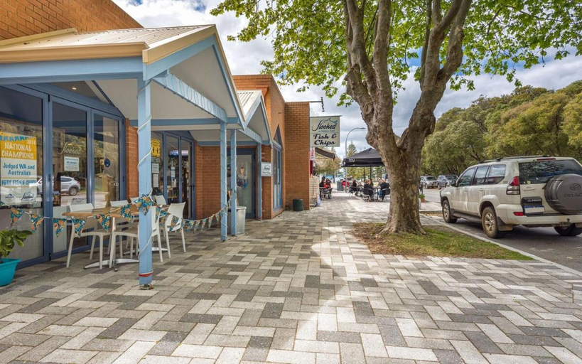 Exterior & Views 1, Middleton Beach Holiday Apartment, Albany