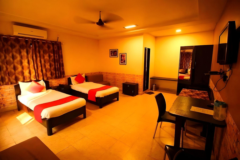 Bedroom 2, On The Go Resort, Thane