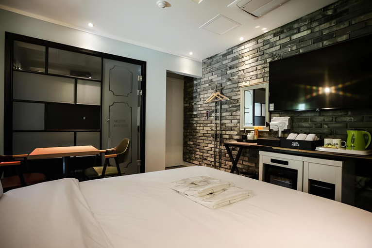 Bedroom 2, Avenue Hotel, Yongin