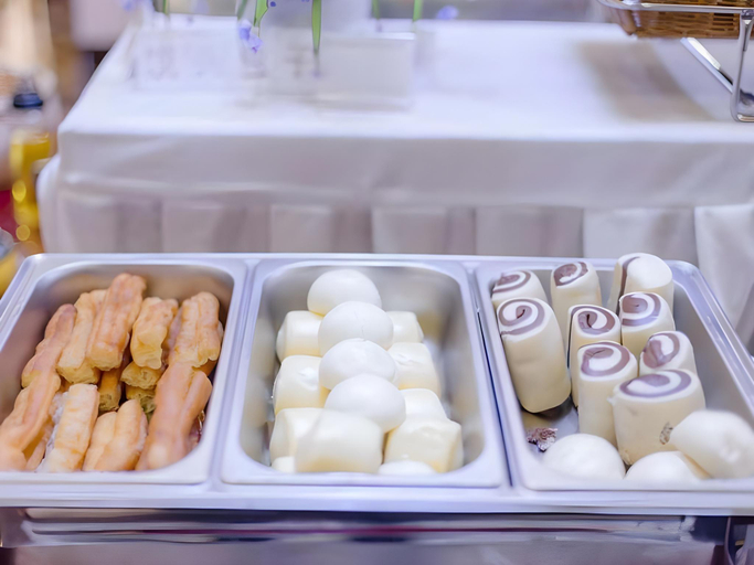 Food & Drinks 5, GreenTree Inn Xinyang Gushi County Liaocheng Avenue, Xinyang