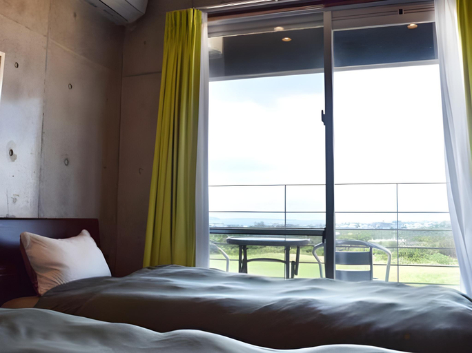 Bedroom 2, B & BTandem, Ginoza