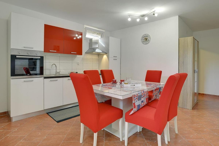 Others 4, Apartments Elviana, Pula