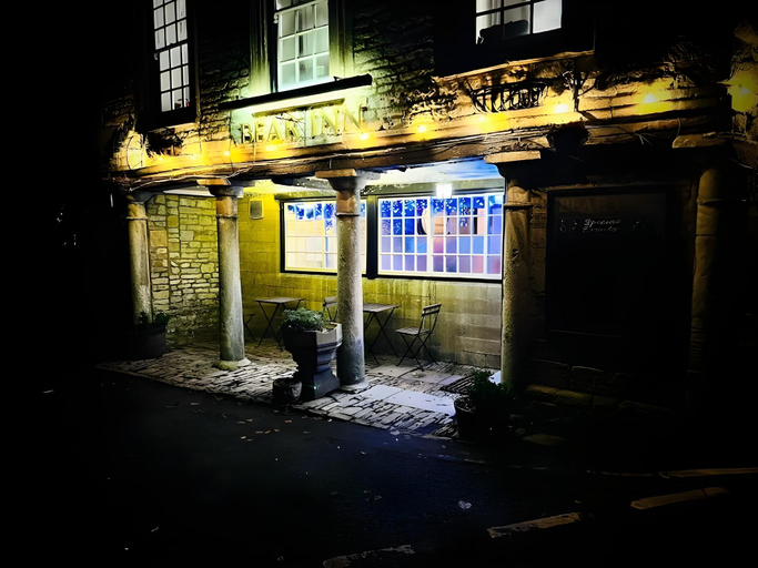 Exterior view, BEAR INN - BISLEY, Gloucestershire
