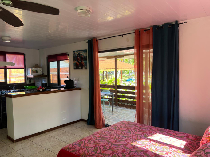 Others 5, KoriKori House Fakarava III