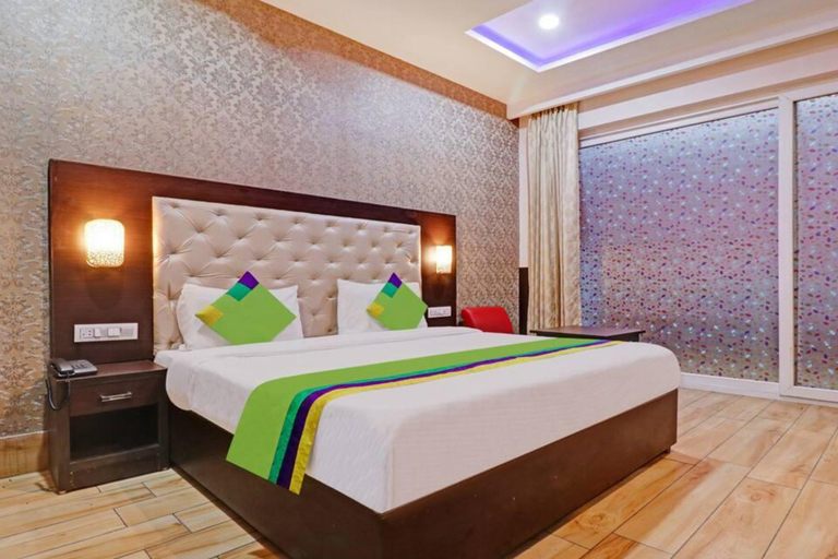 Bedroom 3, Hotel Akashdeep, Kangra