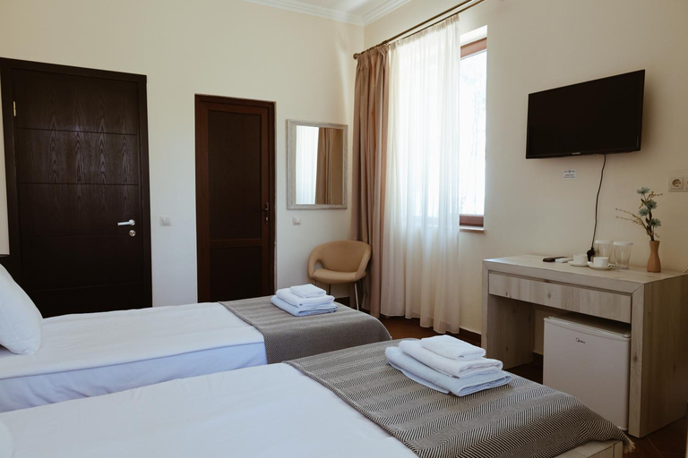 Bedroom 5, Oxygen Hotel, Ozurgeti