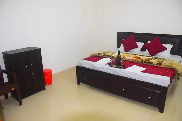 Bedroom 2, Hotel Ramam, Faizabad