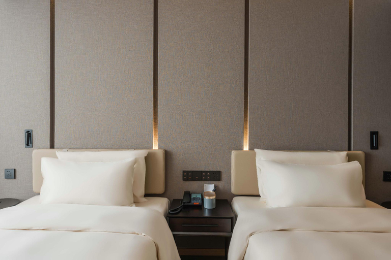 Bedroom 2, Atour Hotel Nanchang Honggutan Qiushui Plaza, Nanchang