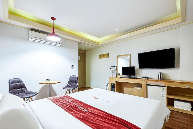 Bedroom 2, Osan Hotel Nuri, Pyeongtaek