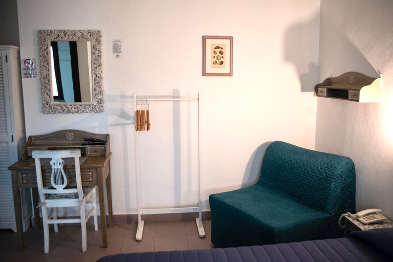 Bedroom 3, Hotel Kon Tiki, Livorno