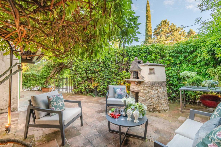 Others 2, La Chiesetta a charming Church converted into Farmhouse with Pool, Lucca