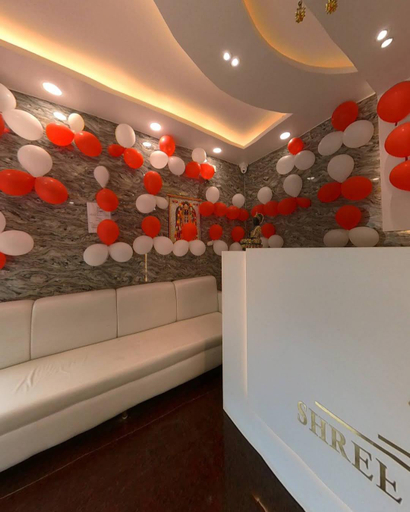 3, Shree Madhav Hotel, Kaushambi