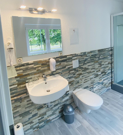 Bathroom 5, Hotel 22, Dessau-Roßlau