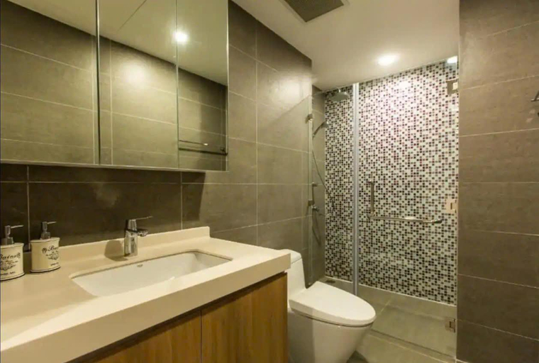 Bathroom, Republic Plaza airport Tan Son Nhat, Tân Bình