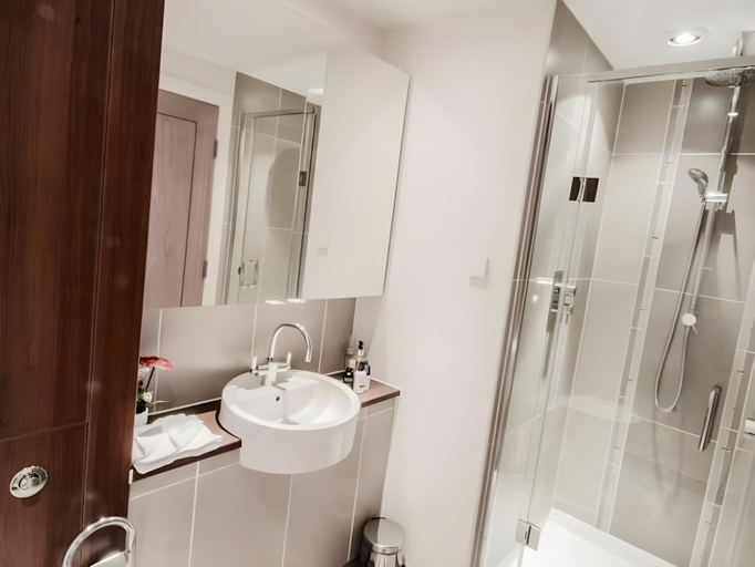 Bathroom 3, Orange Apartments Kepplestone, Aberdeen