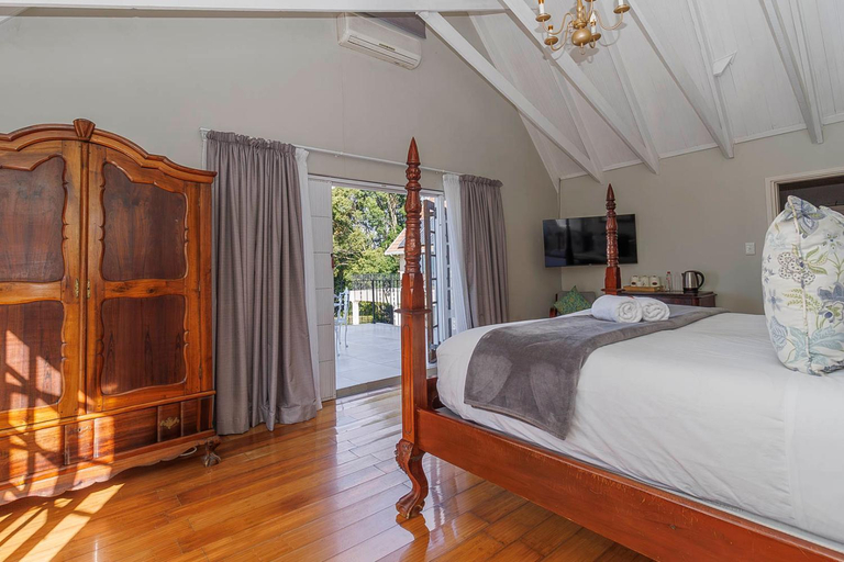 Bedroom 2, Churchill House, eThekwini