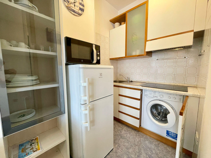 Others 5, Studio with terrace for 4 people - swimming pool near the beach, Venezia