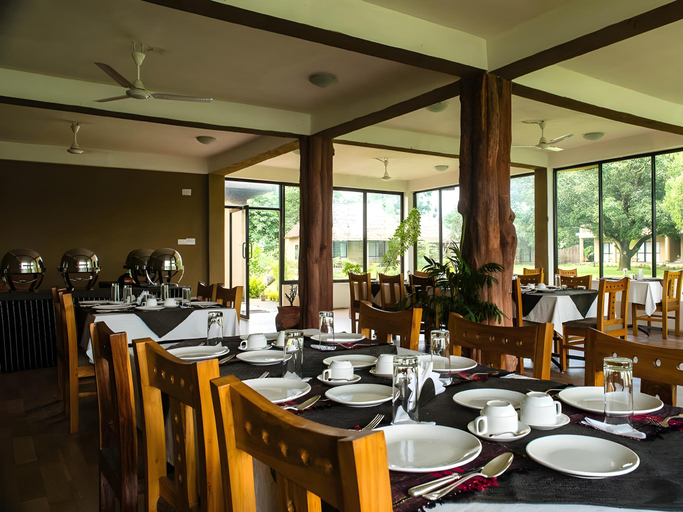 Food & Drinks 4, Into The Wild Eco Resort, Narayani