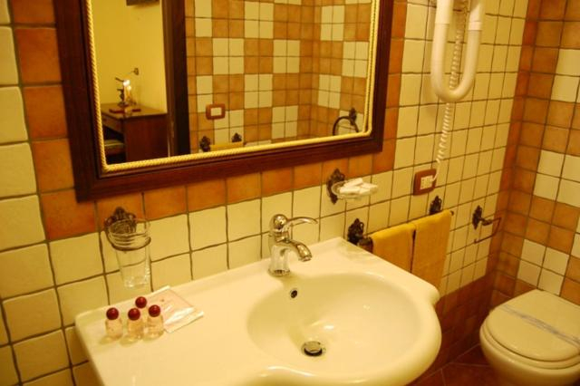 Bathroom 3, Palazzo Mascambruno B&B, Cosenza