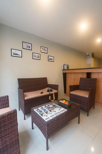 Public Area, Green Leaf Hostel, Phuket Island