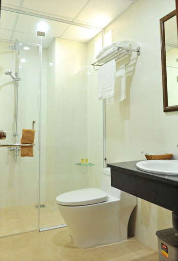 Bathroom 4, Khách sạn Kim Ngân, Qui Nhơn