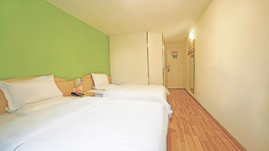Bedroom 2, 7 Days Inn Shaoguang Fengcai Building Pedestrian Street, Shaoguan