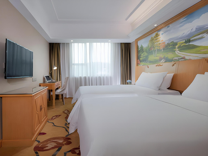 Bedroom 2, Vienna Hotel Guangzhou Zengcheng Xintang Shacun Metro Station, Guangzhou