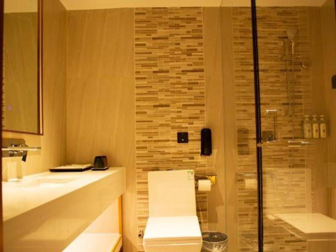 Bathroom 4, Lavande Hotel·Dongxing Port, Fangchenggang