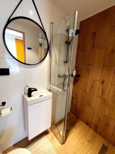 Bathroom 2, Butikowe Pokoje Zdroj Glucholazy, Nysa