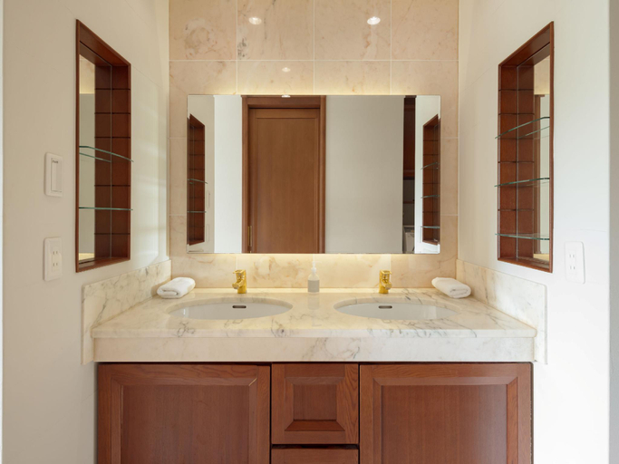 Bathroom 5, Ishigaki Resort Hotel, Ishigaki