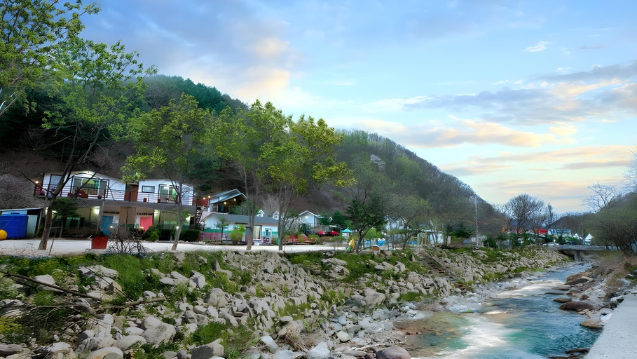 Others 3, Gapyeong Attirance Pension, Chuncheon