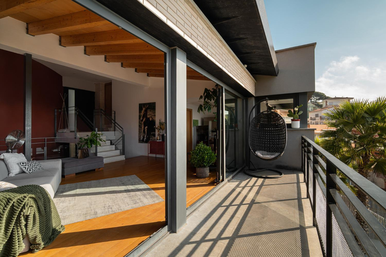 Others 5, 4 BR vila 25 minutes to Barcelona Fantastic sea views pool, Barcelona