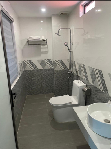 Bathroom, Sunny House Hotel, Thái Nguyên