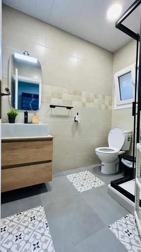 Bathroom 2, MaiFamilyBCN-Comodo Y Para familia Y Metro Cercano, Barcelona