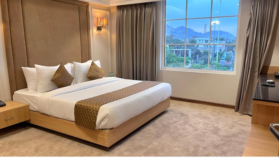 Bedroom 2, Hotel Alwar Royals, Alwar