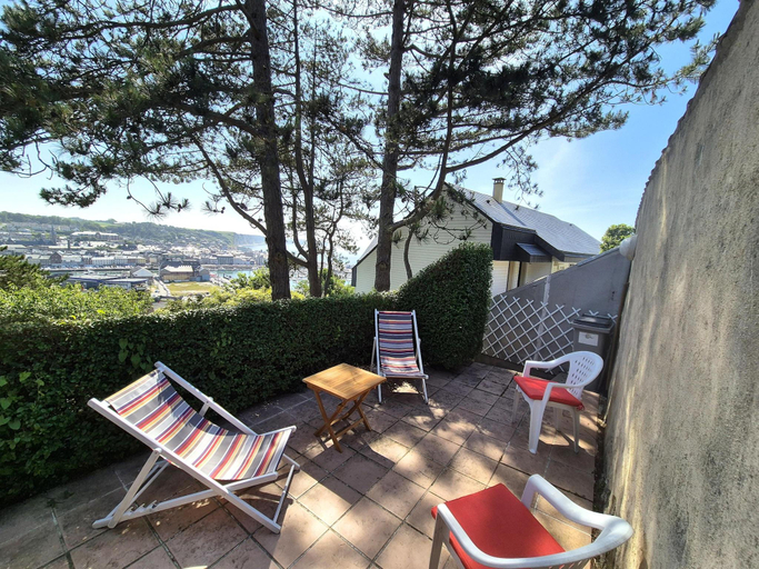 Others 4, Duplex in Fecamp with Harbor Views, Seine-Maritime