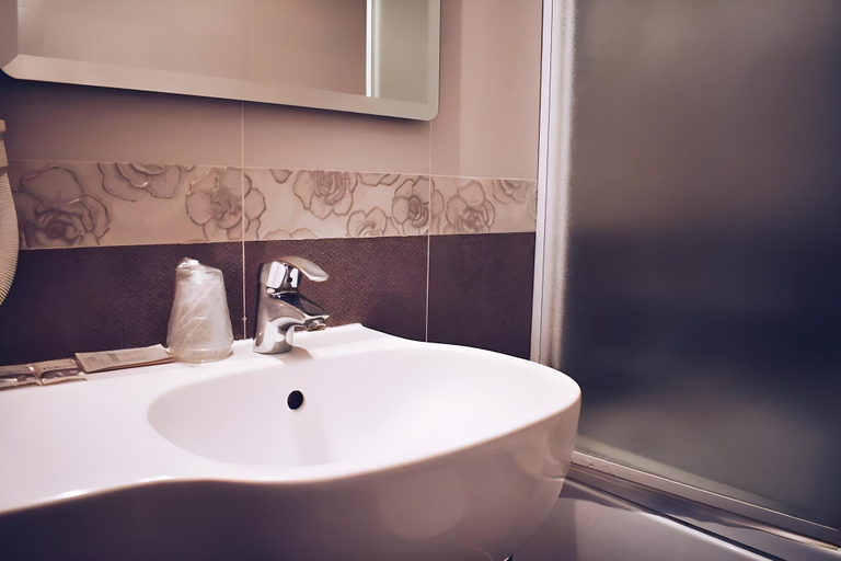 Bathroom 4, HOTEL VIENNA, Venezia