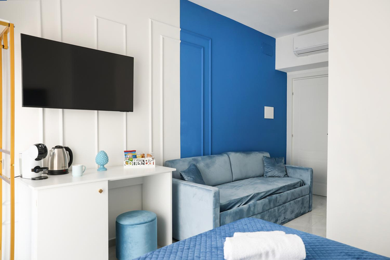 4, Gresy Boutique Apartment, Napoli